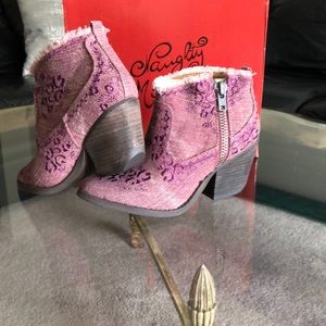 1 Of a Kind Cowboy 🤠 Boots